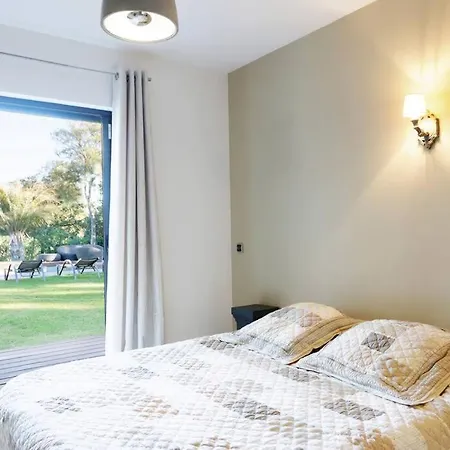 Luxueuse Vue Avec Piscine Golfe De St Tropez 14 Personnes Grimaud