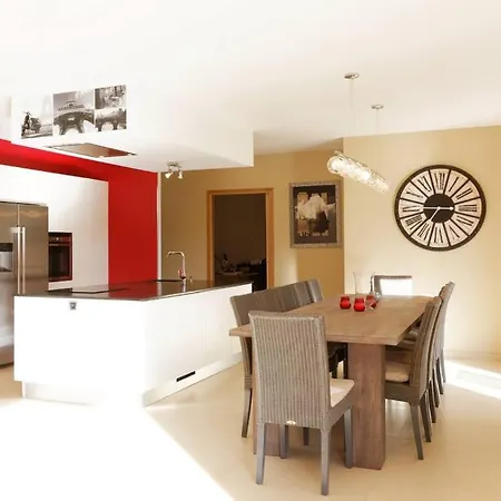 Villa Luxueuse Vue Avec Piscine Golfe De St Tropez 14 Personnes *
