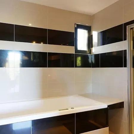 Luxueuse Vue Avec Piscine Golfe De St Tropez 14 Personnes Villa