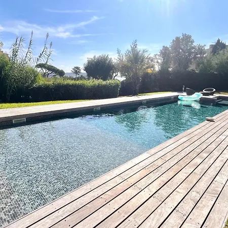Luxueuse Vue Avec Piscine Golfe De St Tropez 14 Personnes Villa