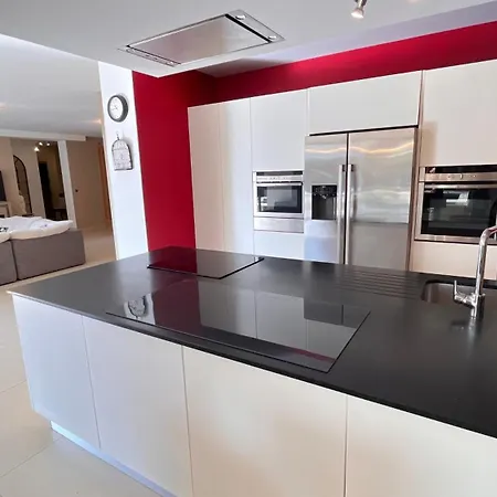 Luxueuse Vue Avec Piscine Golfe De St Tropez 14 Personnes Villa