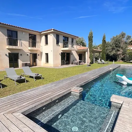 Luxueuse Vue Avec Piscine Golfe De St Tropez 14 Personnes Villa *