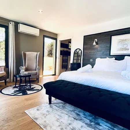 Luxueuse Vue Avec Piscine Golfe De St Tropez 14 Personnes