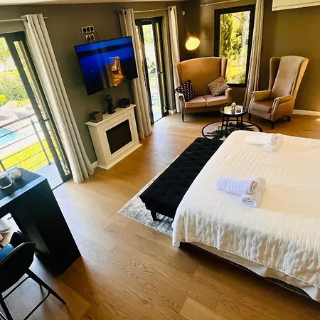 Villa Luxueuse Vue Avec Piscine Golfe De St Tropez 14 Personnes *
